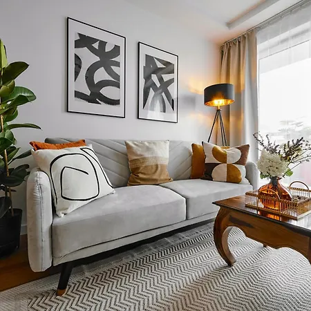 UR4N Apartment - Czarnogórska-3